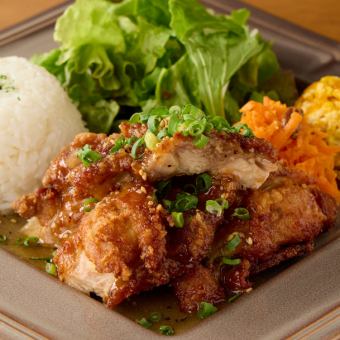【短期住宿套餐】自选餐盘和甜点 + 餐后咖啡
