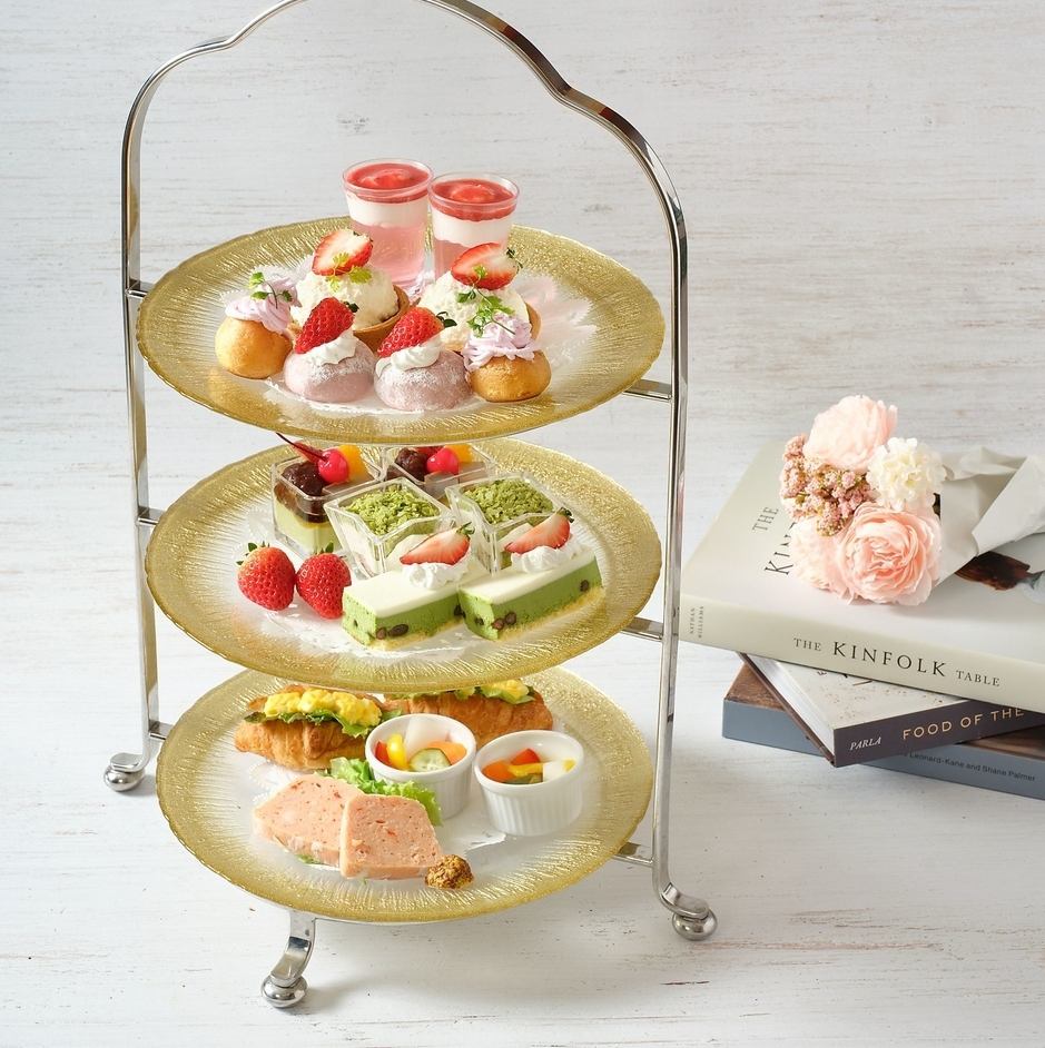 ☆Afternoon tea that changes with the seasons☆ Perfect for meals or just a coffee break◎