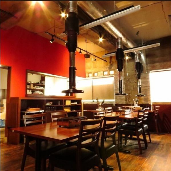 【JR西明石駅東口☆1分】駅チカなので待ち合わせしやすく、宴会・同窓会にピッタリ！店内は全面禁煙なので、タバコのにおいが苦手な方やお子様にも安心です◎女子会・お子様連れママ会・ご家族でのお食事にもぜひご利用ください。目配り・気配り上手で明るいスタッフが、ご不明点も丁寧にご案内いたします♪ ※写真は系列店