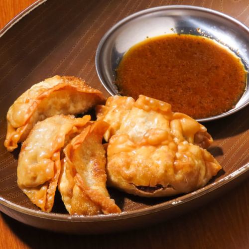 揚げギョーザ（5個）