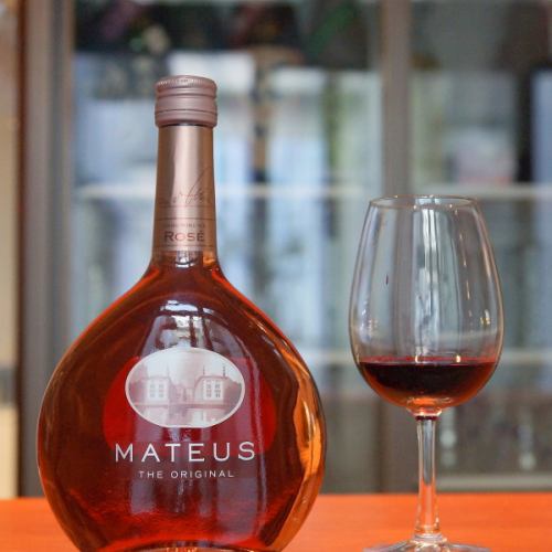 <Rosé> Mateus Rose Bottle