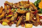 Slightly spicy stir-fried cutlass fish