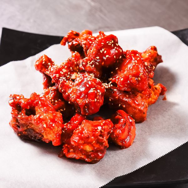 やみつき◎甘辛ソースがたまらない！ジューシーな【ヤンニョムチキン】