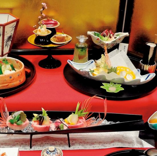 可以為家庭慶祝活動和晚餐提供各種[懷石料理]