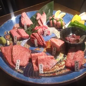 肉食宝库☆9种精选肉块+2种肉类寿司（最少订购2份）[¥4200（含税）]