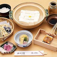 Boiled tofu course “Tsubaki” 2750 yen