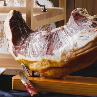 ＜数量限定＞スペイン産 骨付きイベリコ豚の原木生ハム