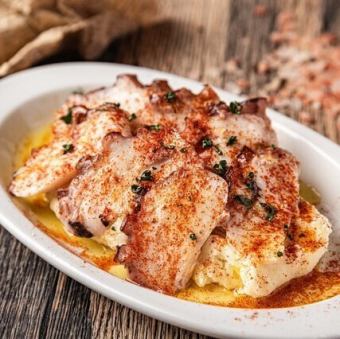 タコのガリシア風～マッシュポテト添え