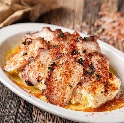 タコのガリシア風～マッシュポテト添え