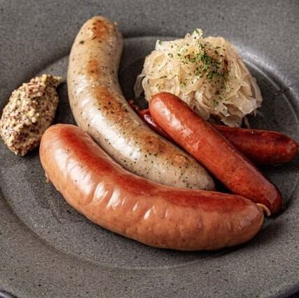 3種のオリジナルソーセージプラッター