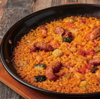 イベリコ豚チョリソーとチーズのパエリア　Mサイズ（2人分）