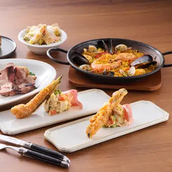 【乾杯カヴァまたは自家製サングリア付き】選べるパエリアセットA◆お一人様4378円(税込)