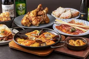 【日～木曜日限定】スペインビールで乾杯！店内ビアガーデン30種2h飲み放題4500円（税込）