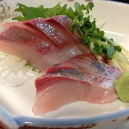 カンパチ刺し