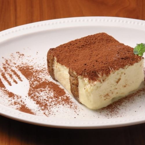絶品ティラミスケーキ