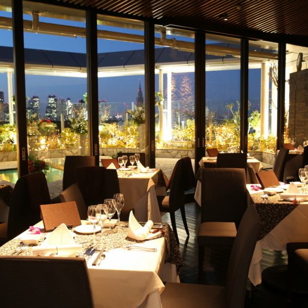 A restaurant on the top floor of a building that stands in the sky in the center of Shibuya, where fantastic skyscrapers spread, on the 12th floor of the top floor of the Kokochi Building, which is a 30-second walk from Metro Shibuya Station.