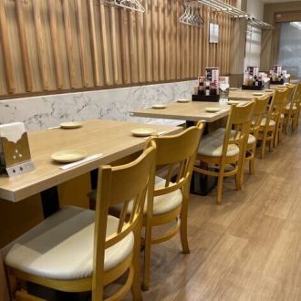 平日はお仕事帰りに、土日はお子様連れやご家族、友人とのショッピングの合間に、ランチ・ディナー問わずお気軽にお立ち寄りください！