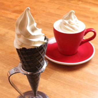 【TVで紹介☆】らくえんカフェ特製ソフトクリーム 【コーン380円/カップ350円】テイクアウトOK