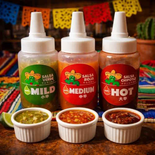＊ちょい辛ソース3種類。タコスを一層美味しくします。様々な味わいを試してみてね！