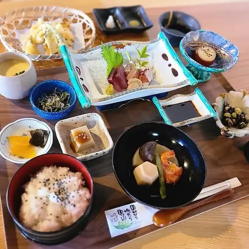 【ご馳走ランチ♪】 刺身定食 2750円(税込)