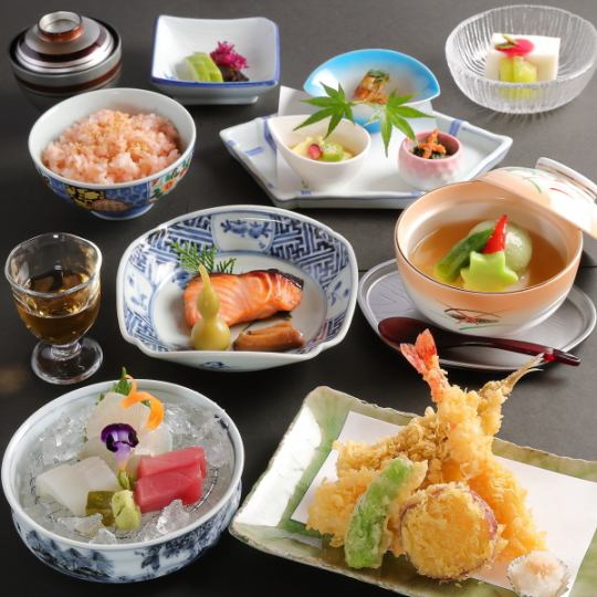[Weekdays] Lunch Kaiseki Course: 4,950 yen! No service charge for private rooms for 5 or more people! 11:30-13:30
