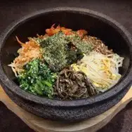 石焼ビビバ Stone-Cooked Bibimbap