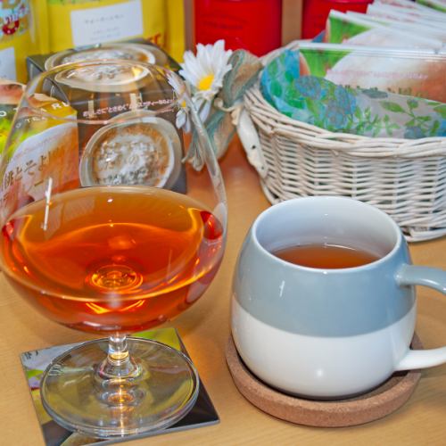 紅茶スリーカップ
