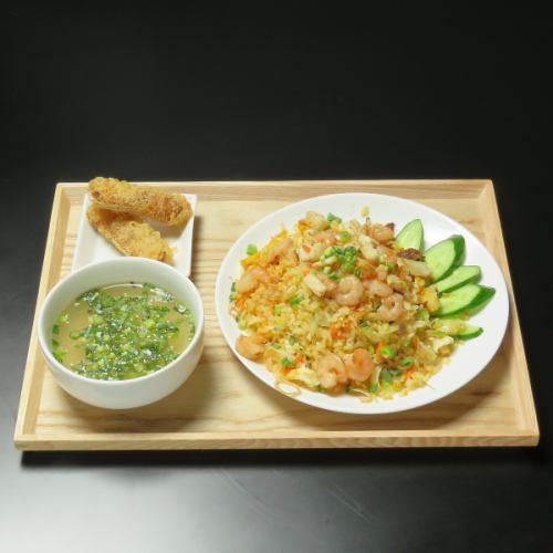 海鮮チャーハン