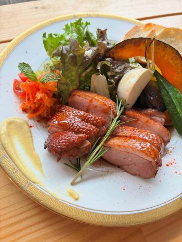 It's gotten hot today, so we're offering a free small beer during dinner time! 🎉

The password is given when ordering.
"Could I have a beer for a toast, please!"

Please raise a toast with this!

We look forward to your visit! 😊

Table reservations can be made through Hot Pepper Gourmet's online reservation system.

#abillcoffeeplus
#Abil Coffee Plus
#Shin-Matsudo
#Matsudo
#MatsudoGourmet