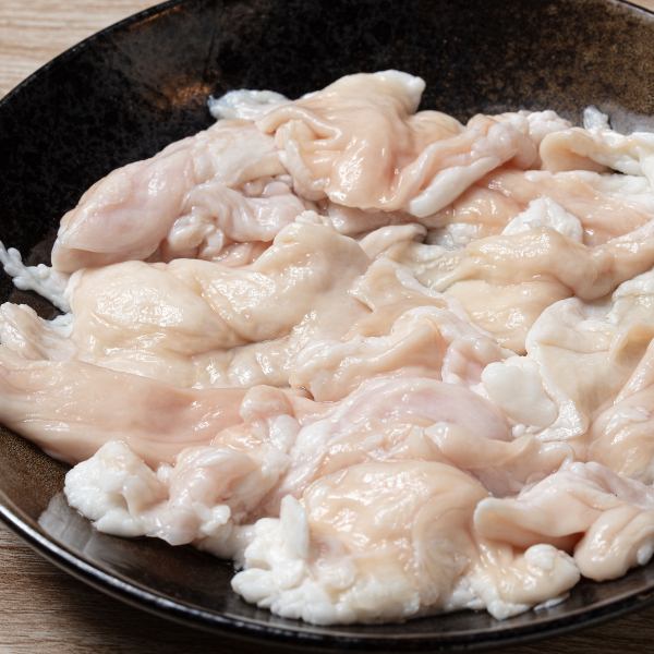 【食感も楽しめる】臭みが少なく食べやすい◎ 豚ホルモン 300円(税込)