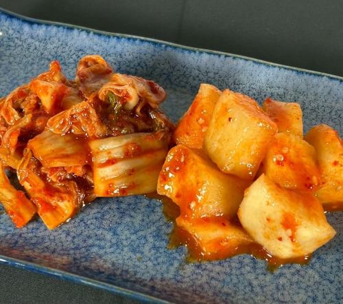 キムチ盛り(キムチ，カクテキ)