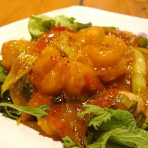 Authentic stir-fried shrimp with chili sauce
