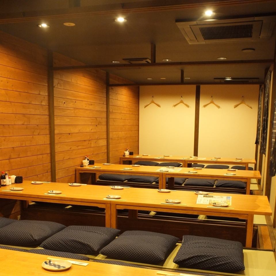 Banquets can be held for up to 60 people in a private room with sunken kotatsu! All-you-can-drink courses start from 4,000 yen