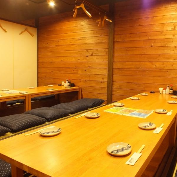 [Hori-kotatsu private room: A private room that can be divided into groups of 10 people] There is a horigotatsu seat on the 2nd floor that is recommended for parties.Come join us for drinks after work.
