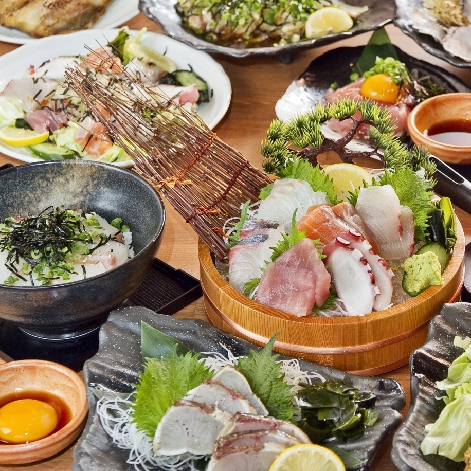 Enjoy seafood from the Seto Inland Sea and brand-name meats from Ehime... All-you-can-drink course also available for 5000 yen.