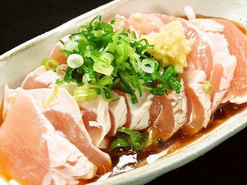 【リピーター続出！！】当店おすすめ★　鶏のタタキ