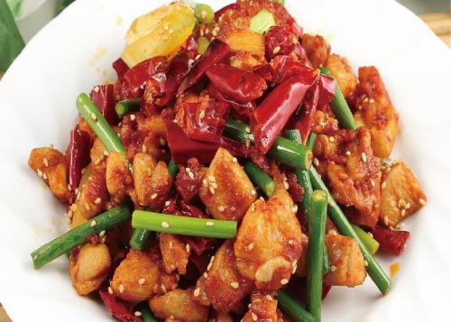 Stir-fried chicken with Sichuan style