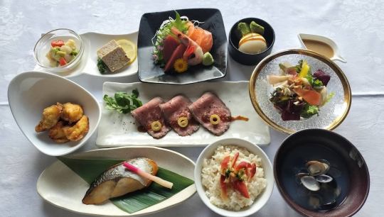 【歓送迎会】旬の北海道極上素材/プレミアムコース（飲み放題付）7700⇒クーポン利用で6600円！