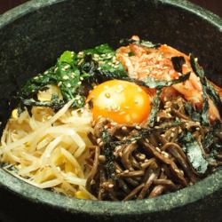 돌솥 비빔밥