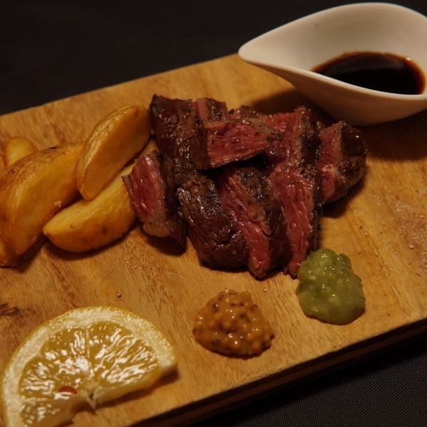 [Wagyu Beef Sagari Steak] High-quality red meat popular with women♪