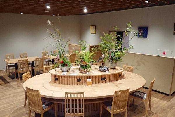 ◇ Elegant interior of Chishakuin Temple ◇ Simple and simple calm space.You can feel the warmth of the wood.When you come to Chishakuin Temple or Sanjusangendo, please use it for meals and breaks.