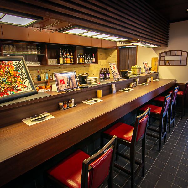 [Counter seats] [One person is welcome] A clean interior with a Japanese atmosphere.There are 5 counter seats in total, so even one person can feel free to visit us.Please drop in on your way home from work.