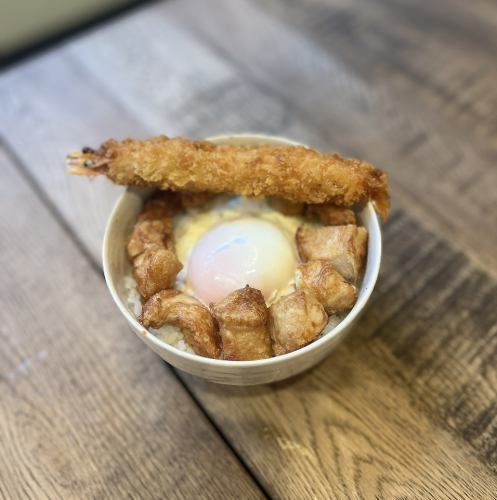 鶏胸肉竜田のタルタルソース丼