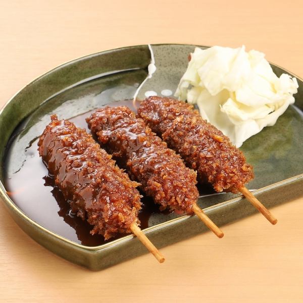 矢場とん名物の味噌串かつ