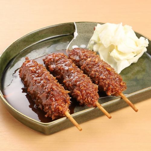 矢場とん名物の味噌串かつ
