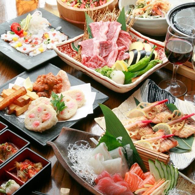 Enjoy a variety of fresh seafood dishes and sake ♪