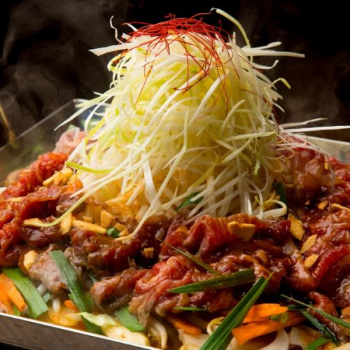 Chili chicken hot pot with domestic beef ribs and plenty of vegetables (for one person)