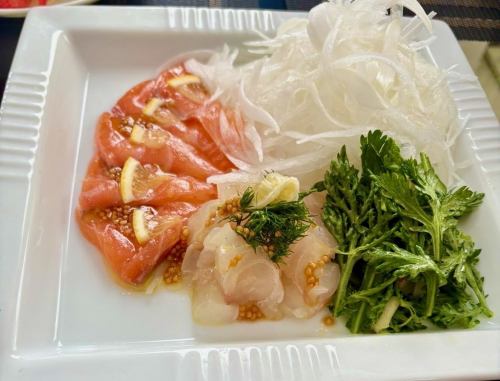 近海鮮魚のカルパッチョ