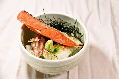 極上出汁茶漬け(北海紅鮭)