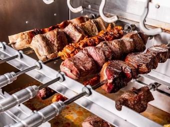 All-you-can-eat lunch: 15 kinds of churrasco all-you-can-eat 2 hours 3,300 yen, elementary school students 2,200 yen, preschoolers 1,100 yen
